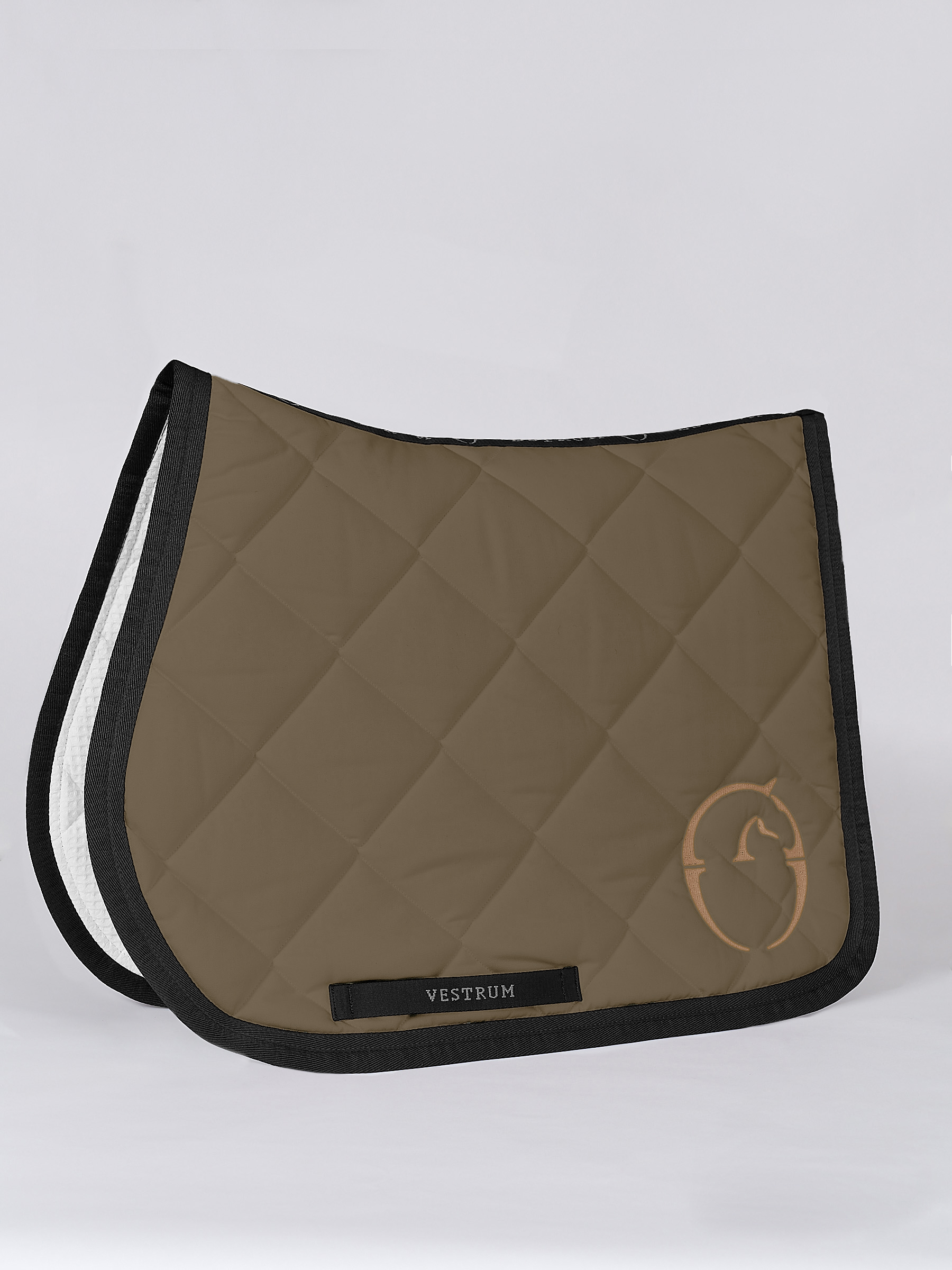Gift Box | Los Angeles Saddle Pad and Alassio Horse Earnet - Image 7