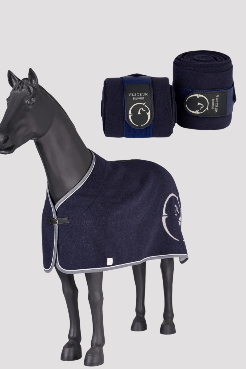Gift Box | Embracing Rug Horse Set
