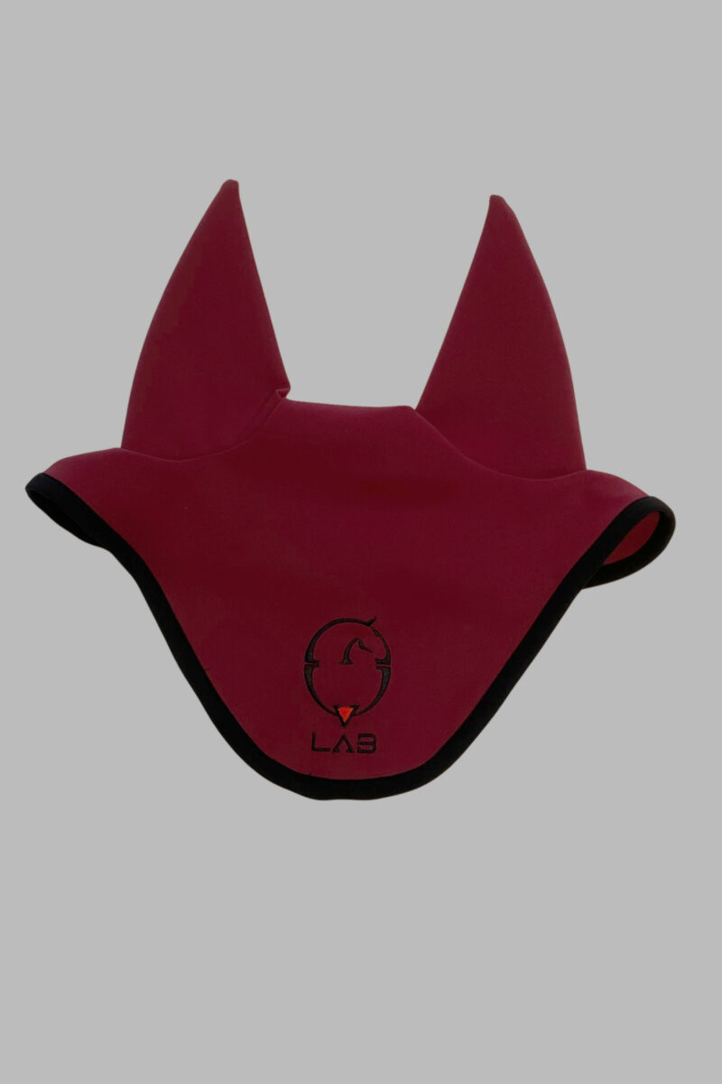 GACRUX HORSE CAP WITH BLACK BORDER